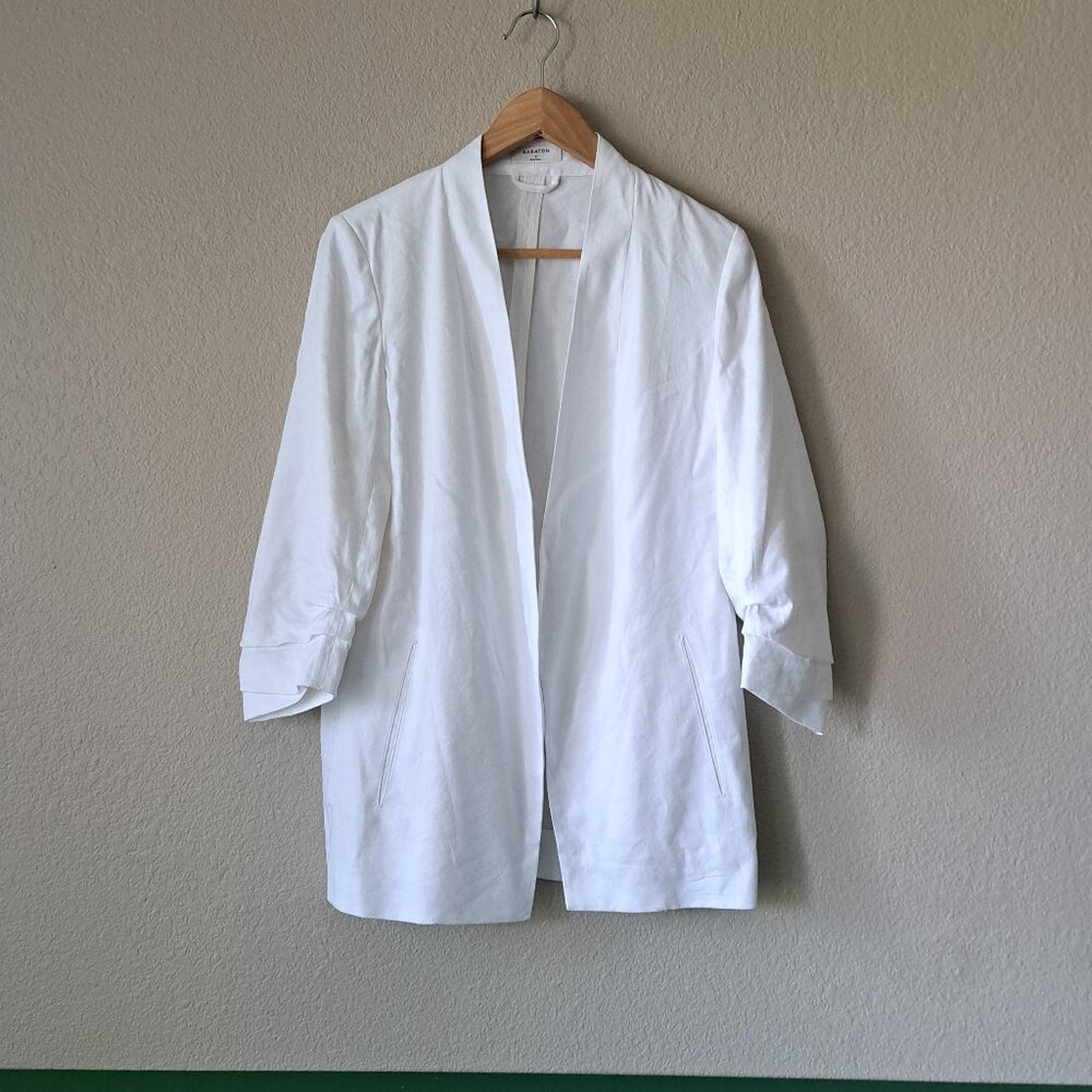 Babaton Modern Minimalist Mirror Crepe Blazer with Ruched Sleeves White Size 8